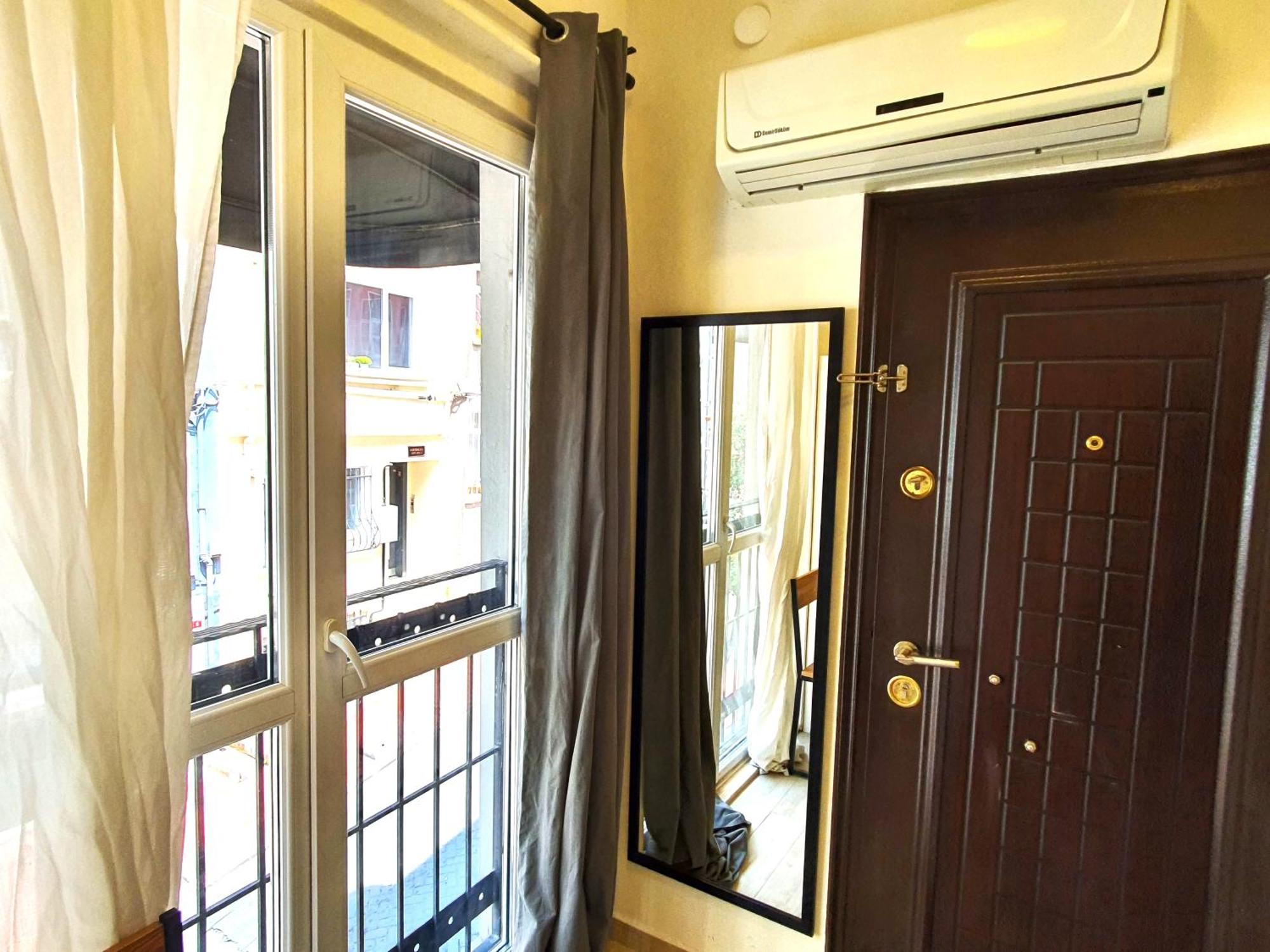 Luxury Suites In Cihangir The Best Part Of Taksim City Center Provincia di Provincia di Istanbul Esterno foto
