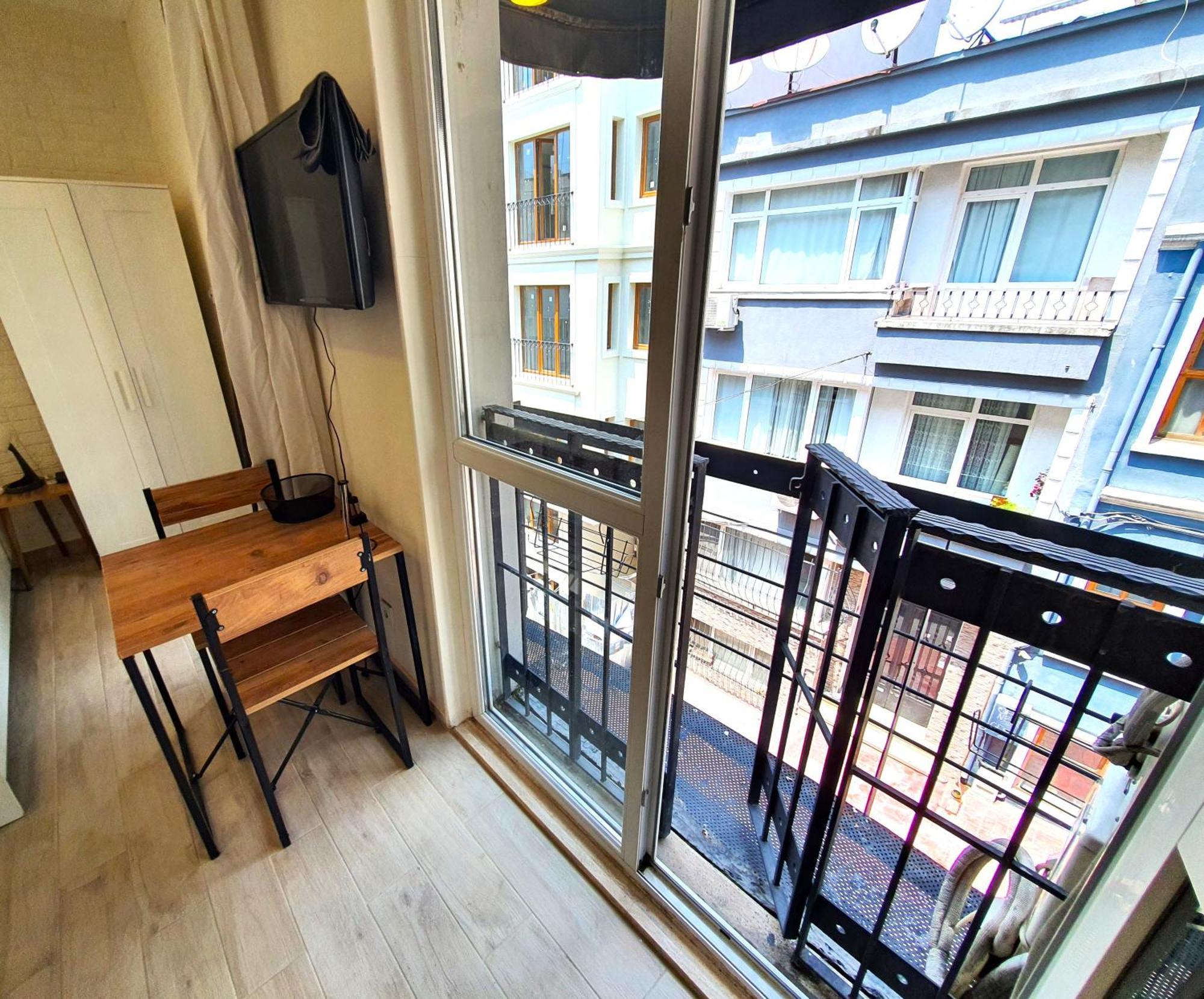 Luxury Suites In Cihangir The Best Part Of Taksim City Center Provincia di Provincia di Istanbul Esterno foto
